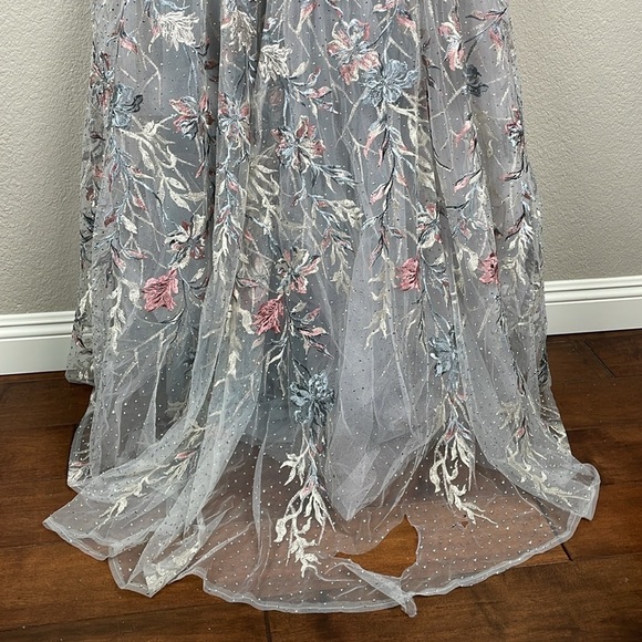 Mac Duggal Floral Embroidered V Neck Tulle Ballgown Illusion Cap Sleeve 20263 - Picture 15 of 17